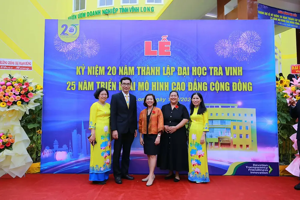 CPU joins Tra Vinh University’s 20th founding anniversary celebration in Vietnam